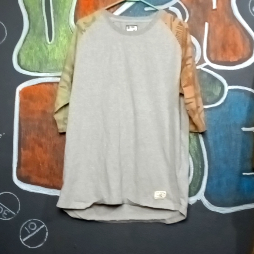 Play cloths t-shirt (retro vibes) (Pusha-t's brand)